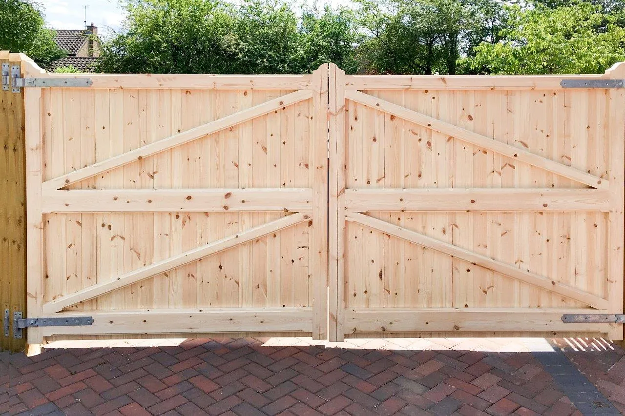 Gate