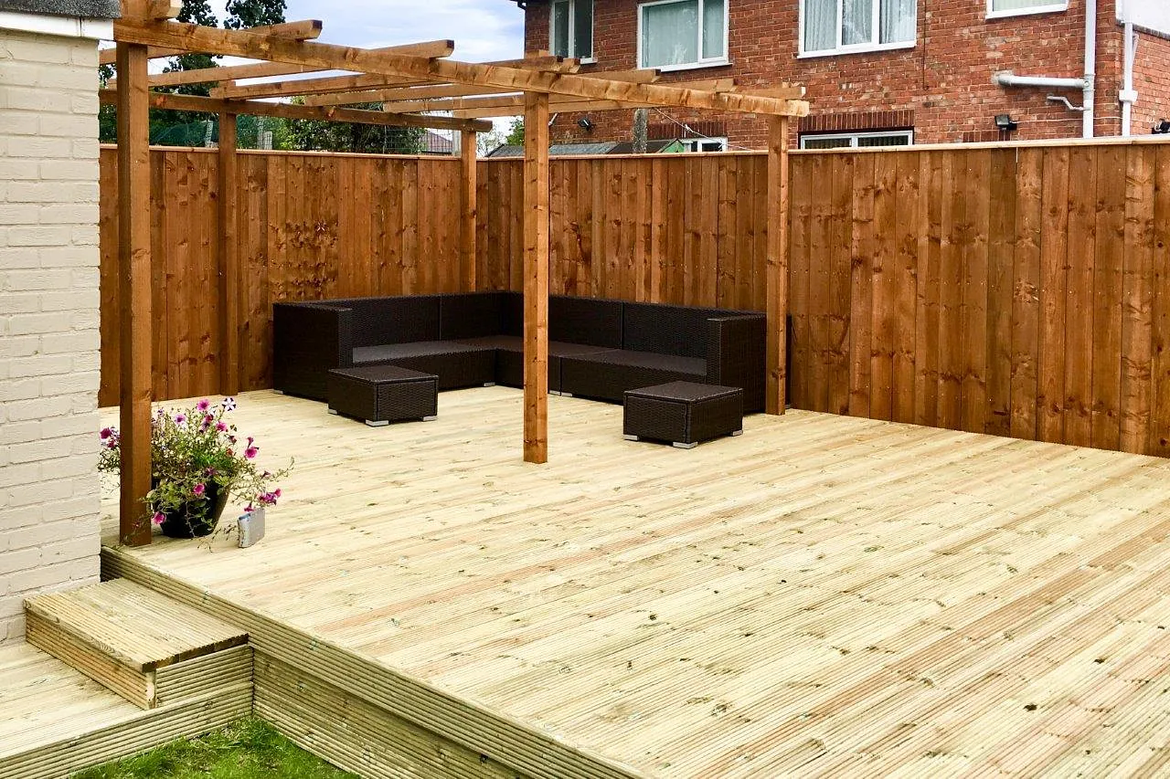 Fence & Deck